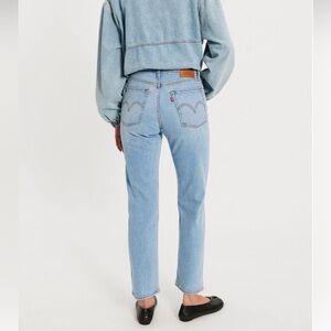 Levi's 501 Wedgie Straight Light Wash Jeans